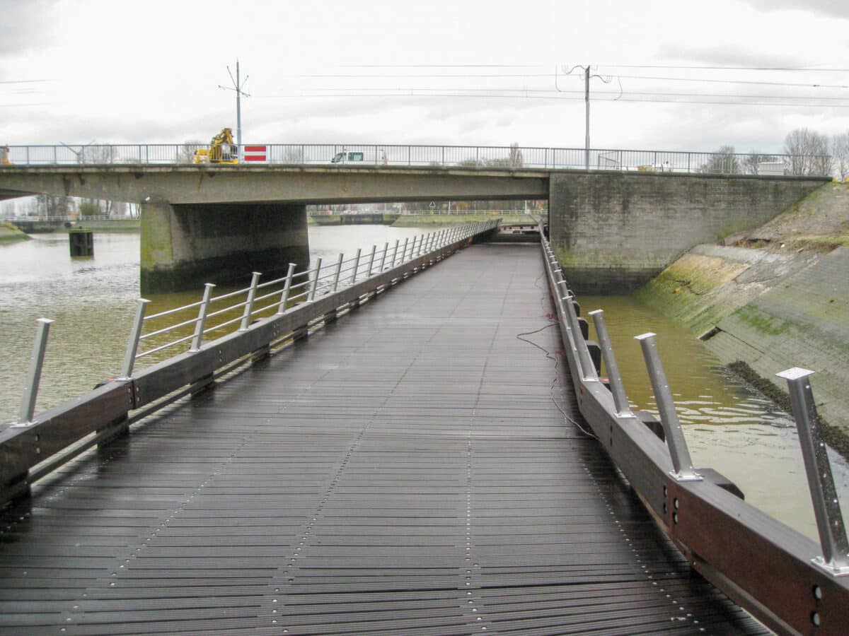 passerelle-001